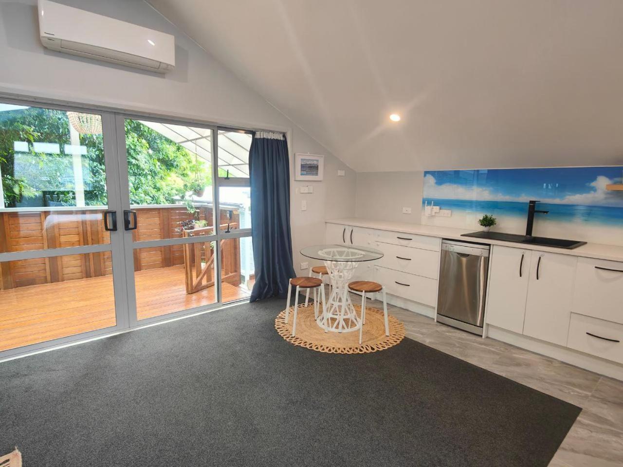 Welcome To Howick Auckland Exterior photo